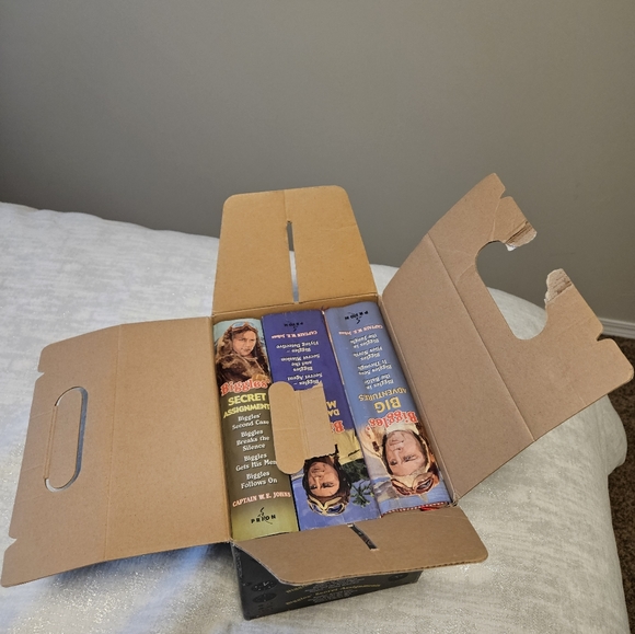 Biggles "Limited Edition" - Picture 5 of 7